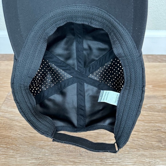 Layer 8 Black Performance Adjustable Running Hat - Picture 8 of 11